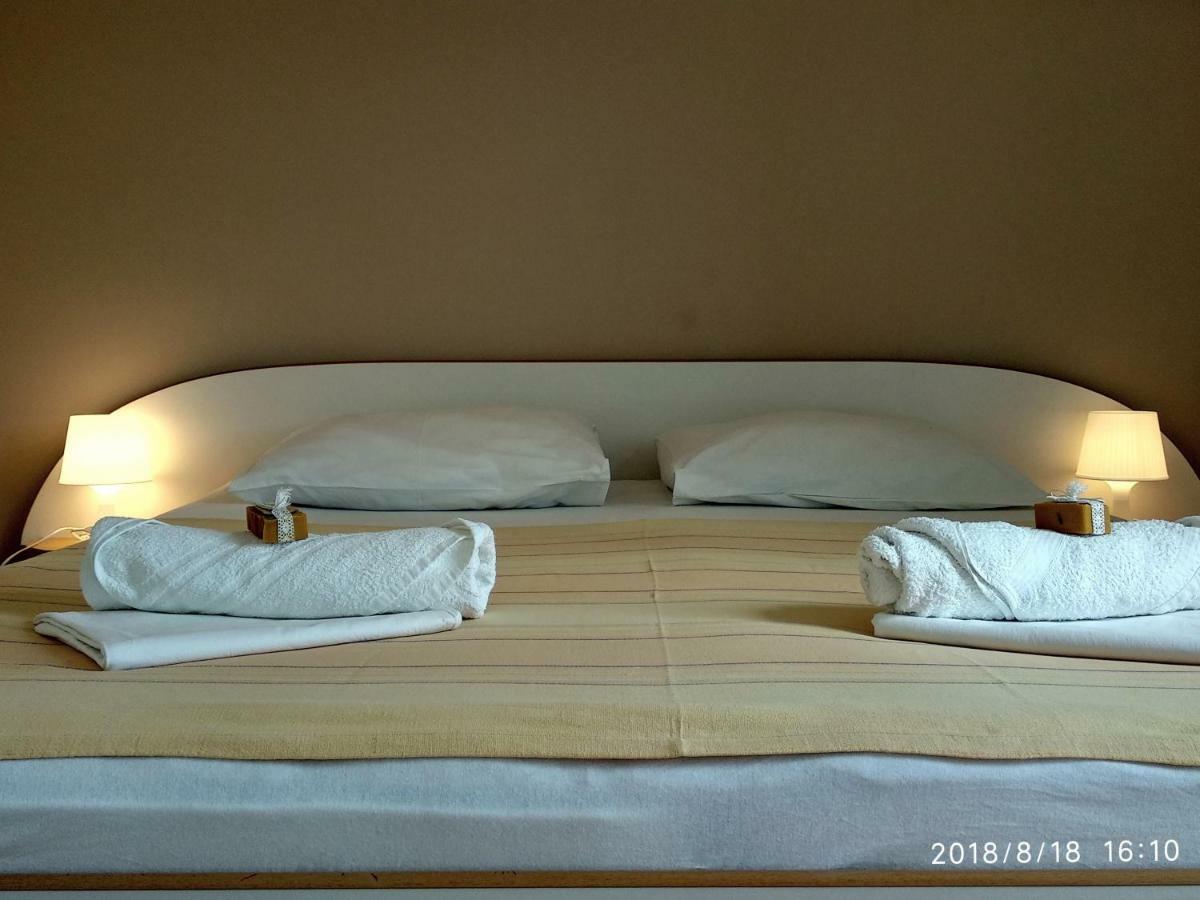Apartments Meri Vodice Exterior photo